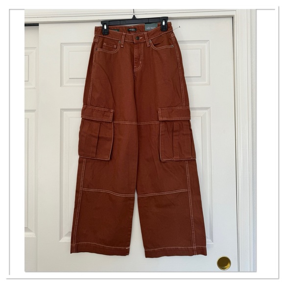 Women’s Mid-Rise Cargo Baggy Wide Leg Utility Jeans Wild Fable - Picture 3 of 5